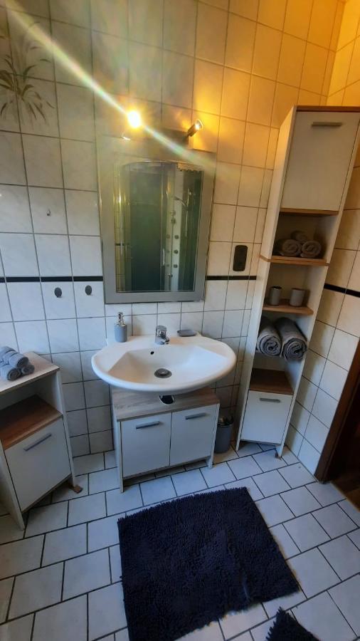 Pension Landgasthof - Iva Haßloch Esterno foto