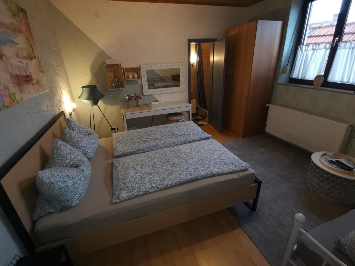 Pension Landgasthof - Iva Haßloch Esterno foto